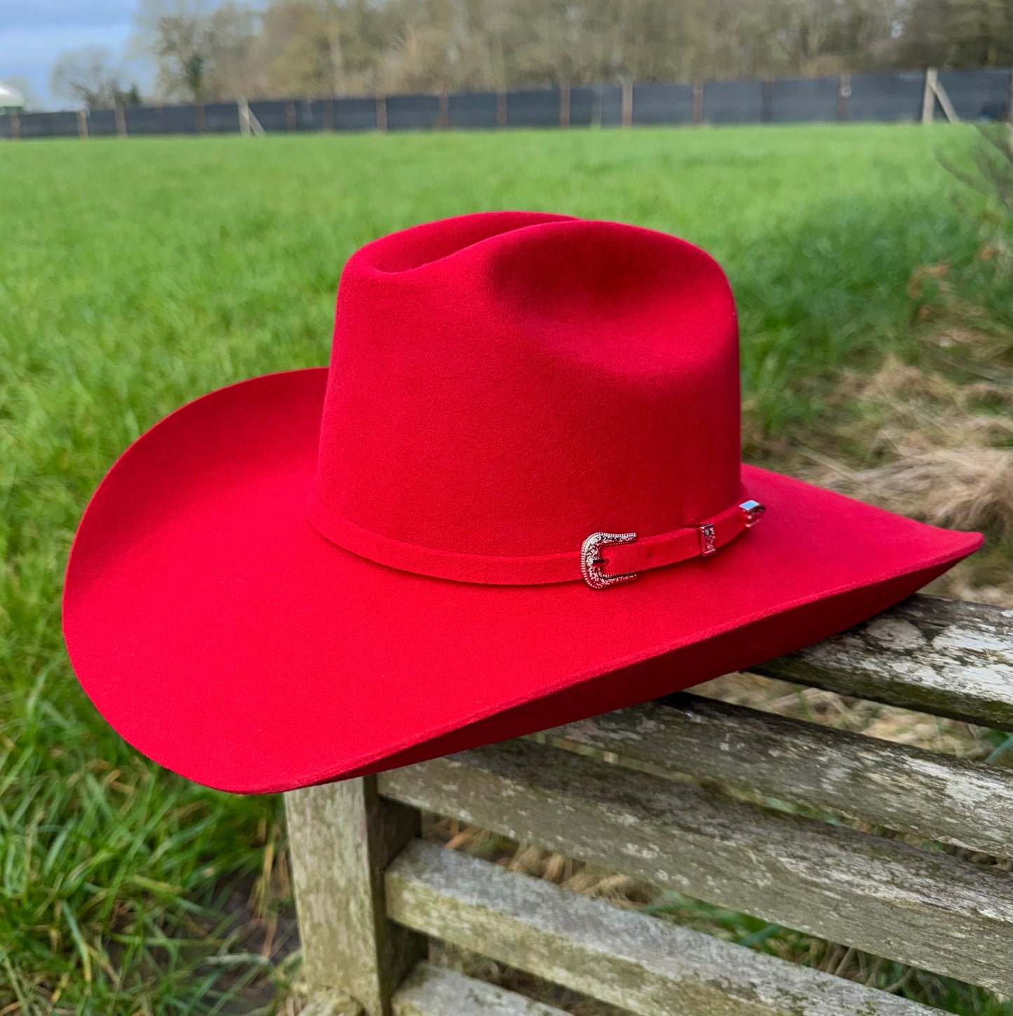 Cherry Red Cattleman Cowboy hat